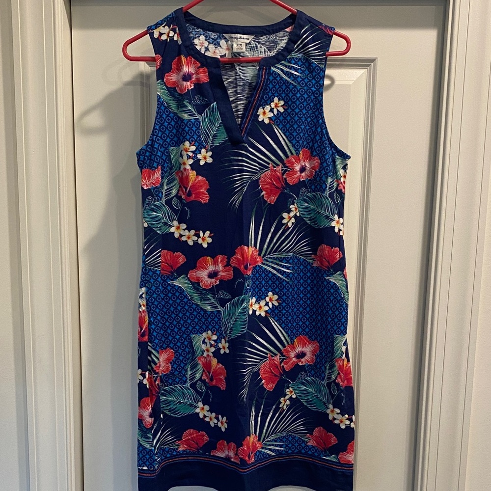 Tommy Bahama Navy Floral Sleeveless Shift Dress with Red Hibiscus